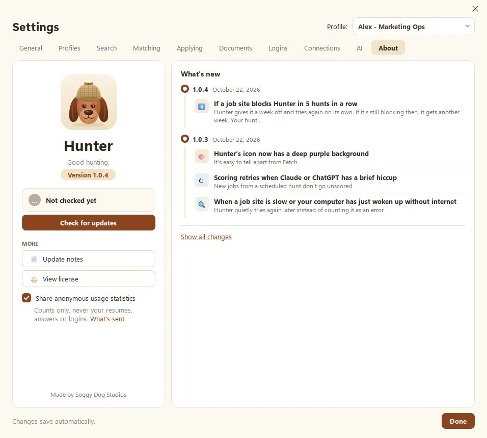 Hunter's Settings, About tab, showing the version number, a Check for updates button and a What's new list